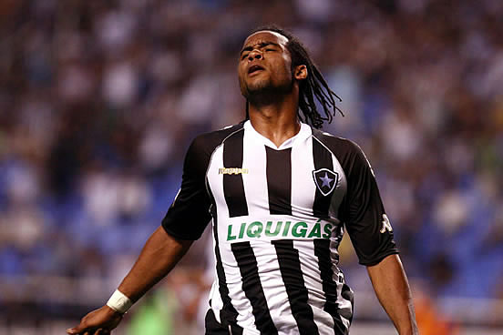Botafogo contrata um desfalque